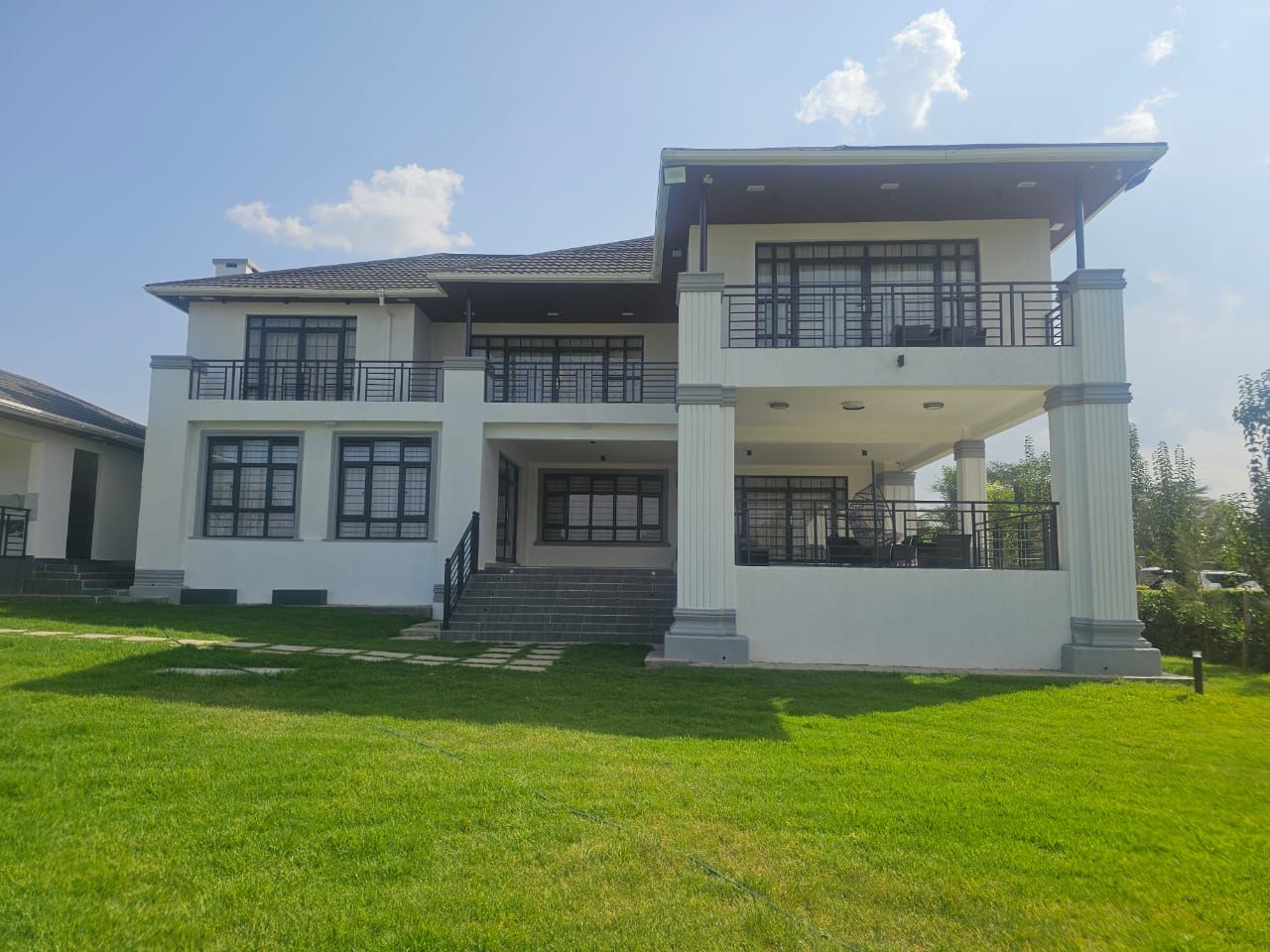 📌.Naivasha.Eden by the lake.